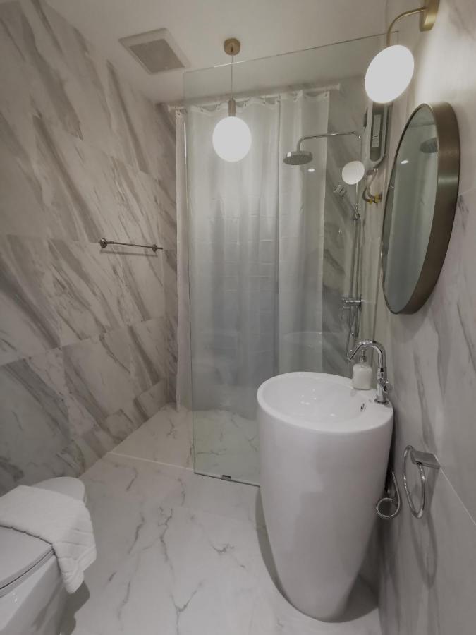 Twin Room with Private External Bathroom